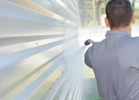 Reasons To Hire A Professional Pressure Washer
